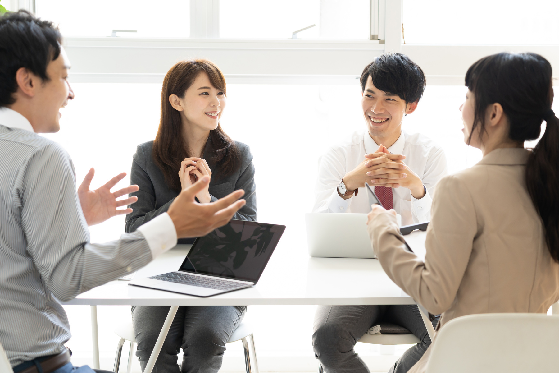 asian businessgroup meeting in office